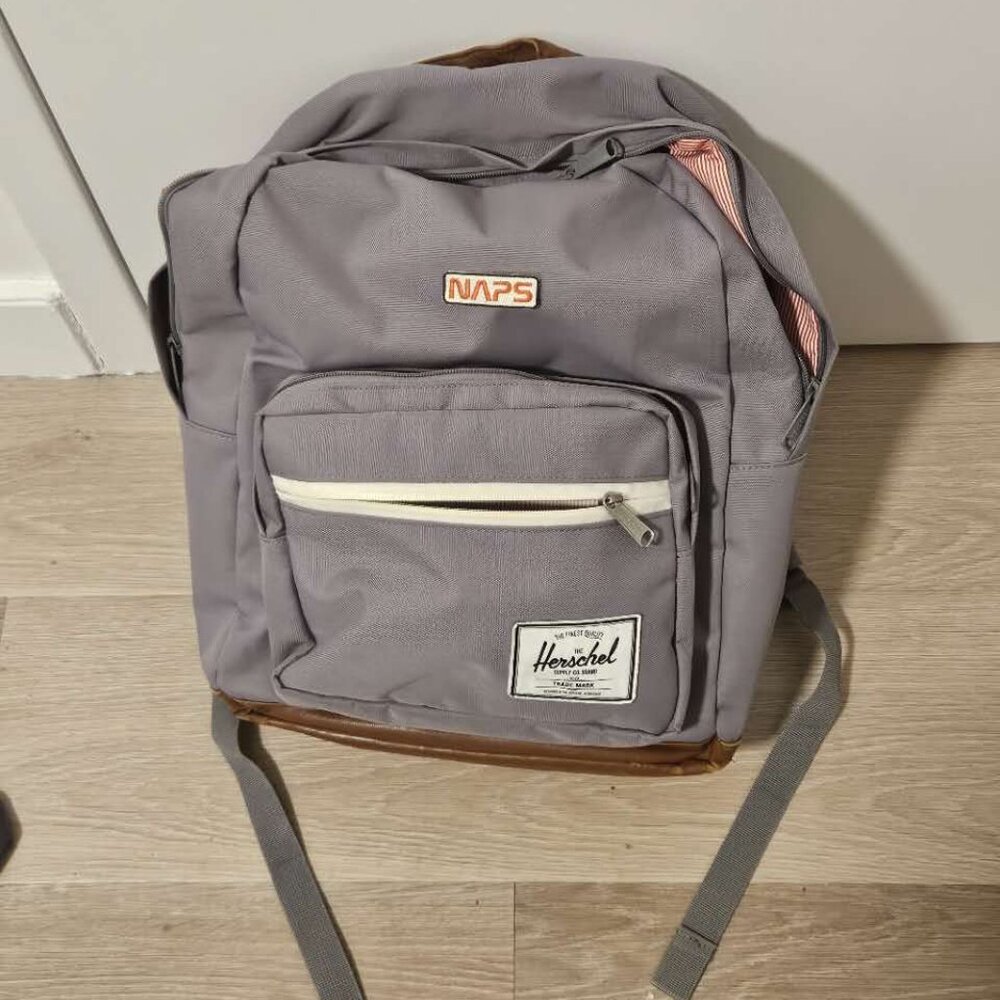 Herschel pop quiz backpack with decoration